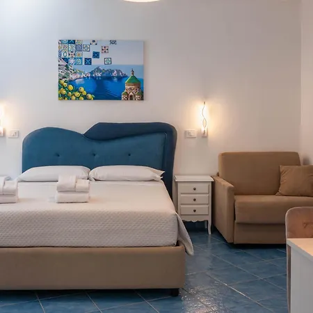 Folklore Real Neapolitan Experience 3* Naples