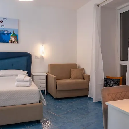 Guest house Folklore Real Neapolitan Experience Naples