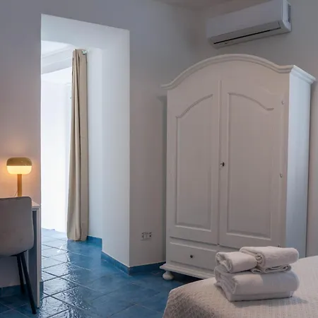 Folklore Real Neapolitan Experience 3* Naples