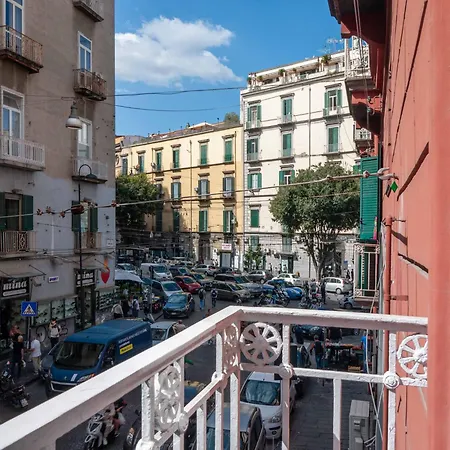 Folklore Real Neapolitan Experience