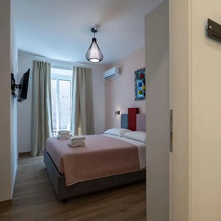 Folklore Real Neapolitan Experience 3* نابولي