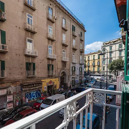 Folklore Real Neapolitan Experience Pensión 3*